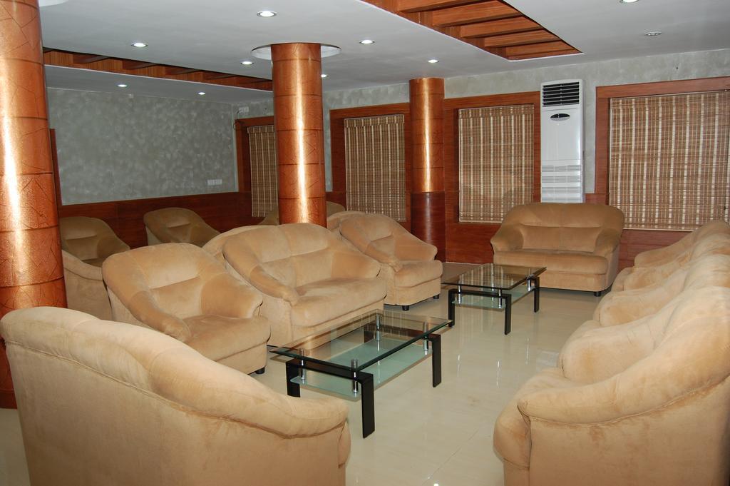 Kpm Regency Hotel Palakkad Exterior photo
